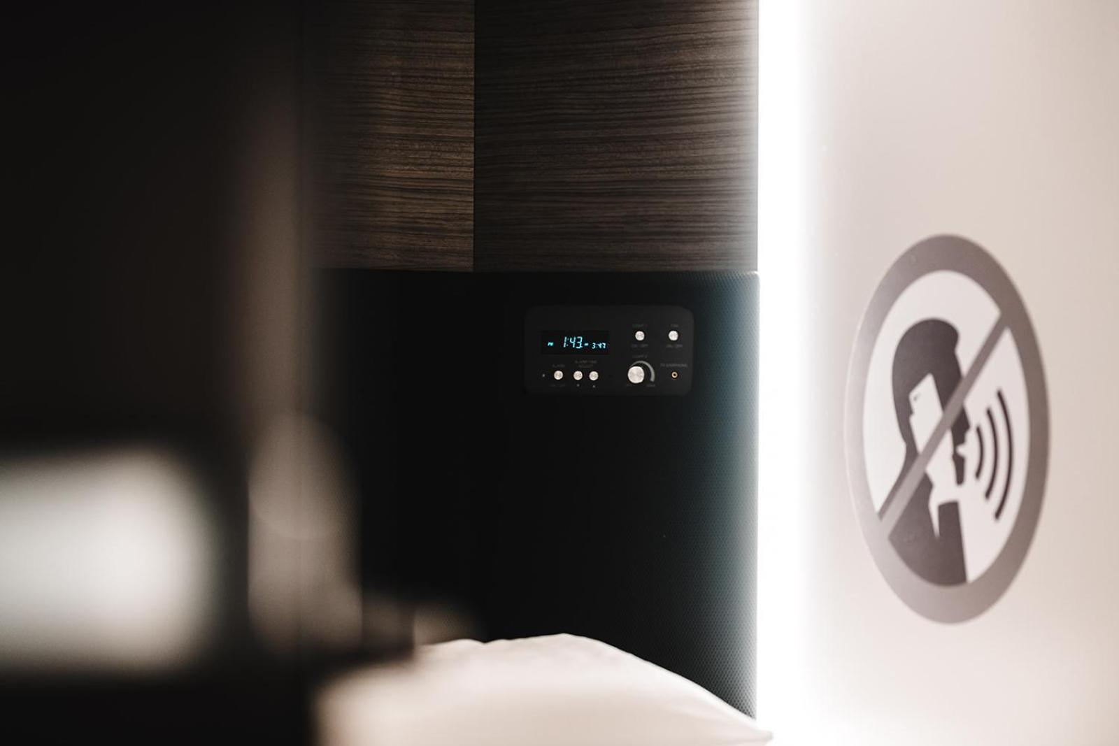Kepler Club Riga Airport Hotel - Airside Eu Transit Area Ieki 外观 照片